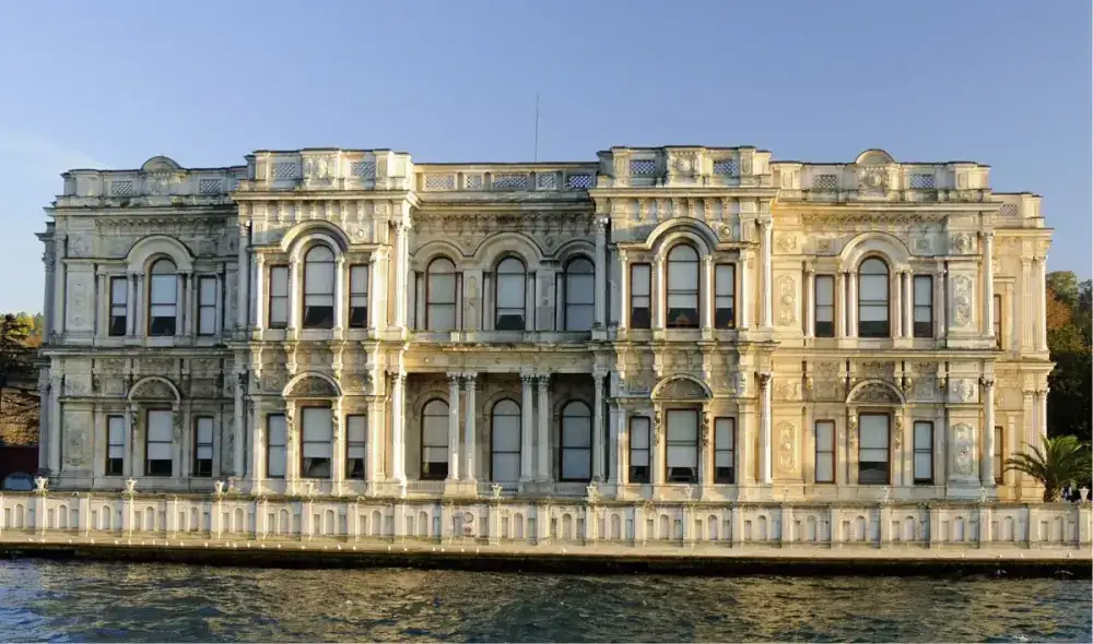 Beylerbeyi Palace & Two Continents Tour Half-Day Afternoon (Including Entrance Fee)