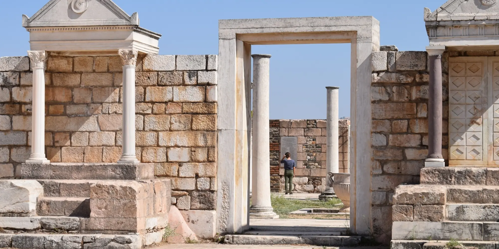 Private Sardis Ancient City Day Trip from Istanbul by Plane